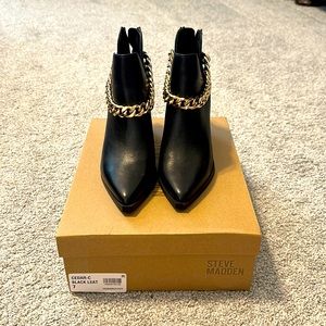 Steve Madden Cedar Black leather bootie